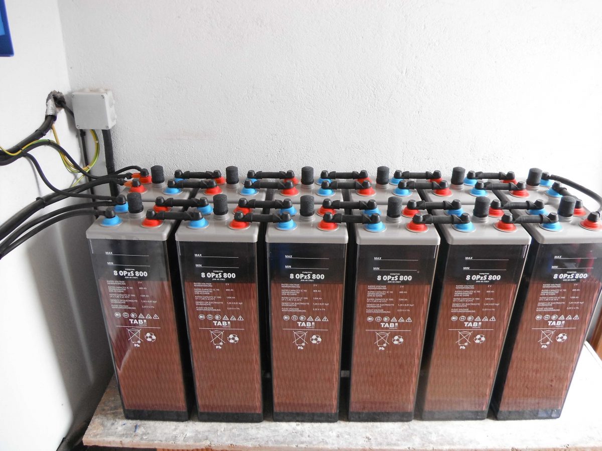 Acusación Promesa mermelada Instalación de baterias para placas solares online | kitdeenergiasolar.com